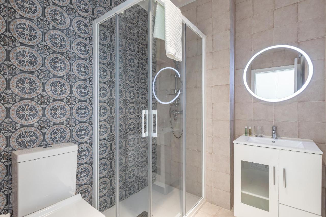 Gorgeous Apt With A Large Private Terrace Valencia Bagian luar foto