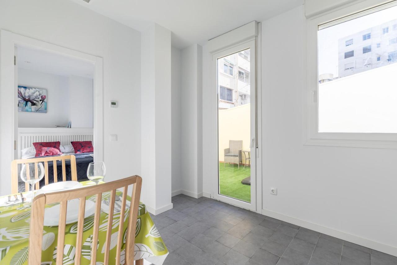 Gorgeous Apt With A Large Private Terrace Valencia Bagian luar foto